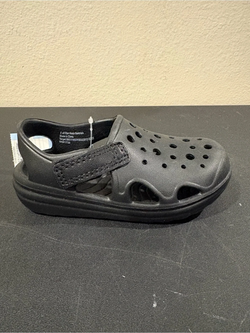Cat & Jack Atlas Back Strap Clog Sandals Water Shoe Black  Toddler SIZE 8